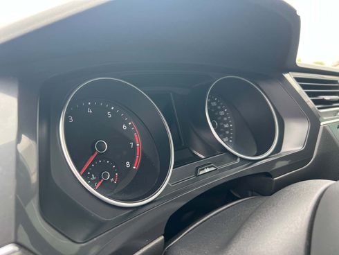 Volkswagen Tiguan 2019 черный - фото 14