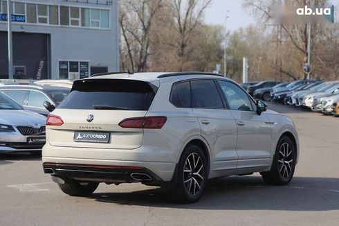 Volkswagen Touareg 2023 - фото 7