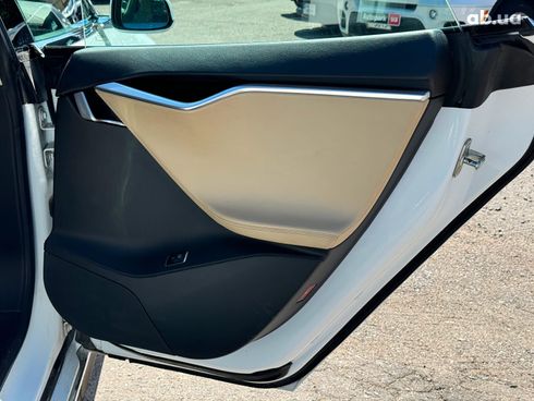 Tesla Model S 2013 белый - фото 25