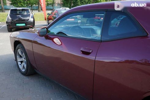 Dodge Challenger 2019 - фото 12