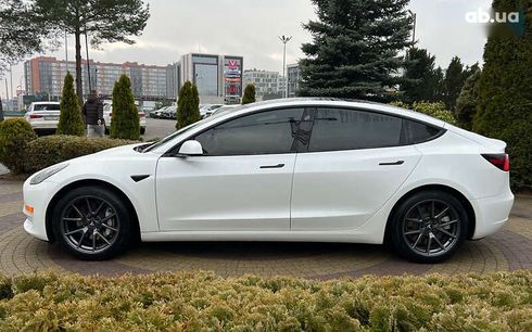 Tesla Model 3 2022 - фото 4