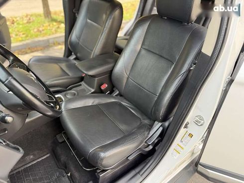 Mitsubishi Outlander 2015 - фото 19