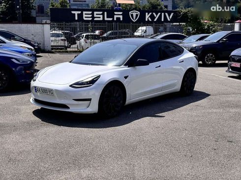Tesla Model 3 2021 - фото 20