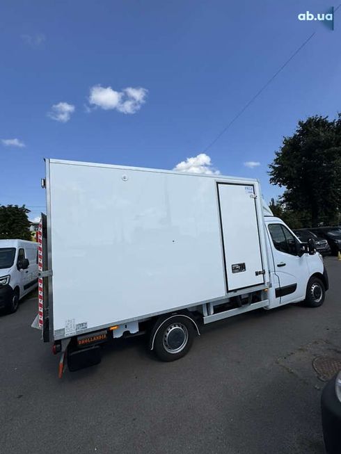 Renault Master 2021 - фото 11