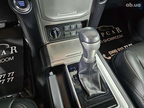 Toyota Land Cruiser Prado 2020 - фото 26