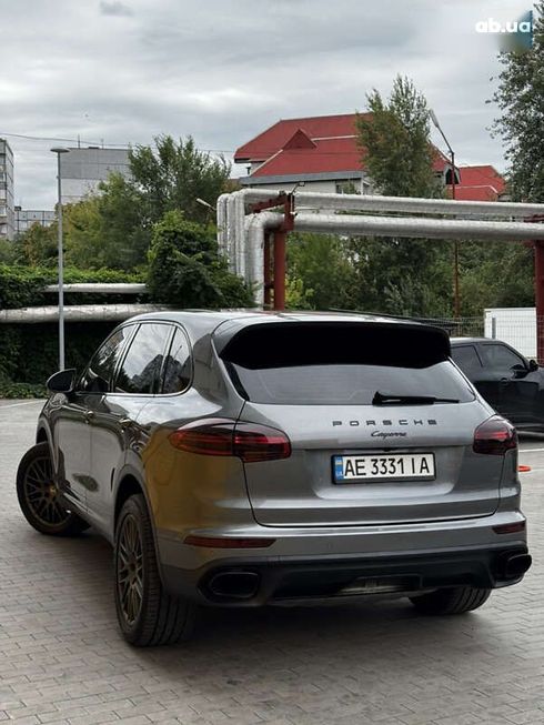 Porsche Cayenne 2015 - фото 13