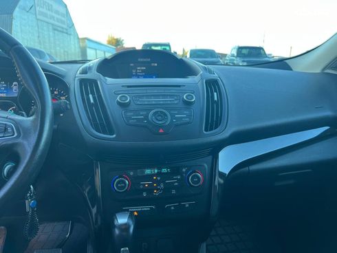 Ford Escape 2017 красный - фото 25