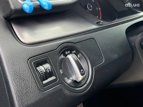 Volkswagen passat b7 2011 синий - фото 17