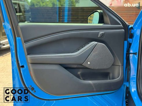Ford Mustang Mach-E 2022 - фото 15