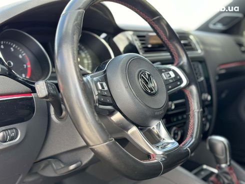 Volkswagen Jetta 2017 серый - фото 14