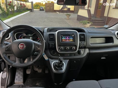 Renault Trafic 2020 черный - фото 8