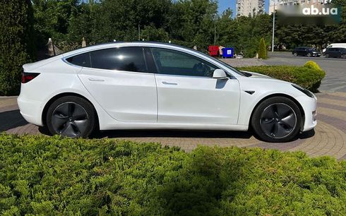 Tesla Model 3 2020 - фото 8