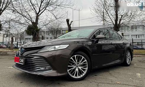 Toyota Camry 2019 - фото 5