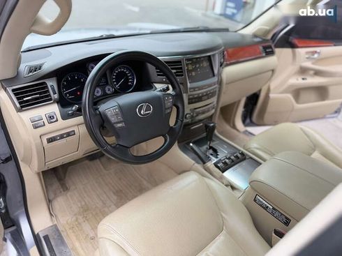 Lexus LX 2008 - фото 23