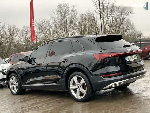 Audi E-Tron 2022 - фото 19