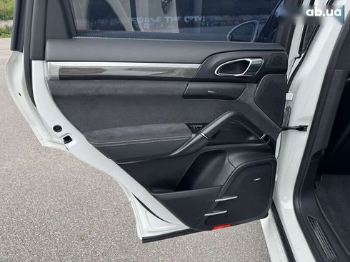 Porsche Cayenne 2015 - фото 21