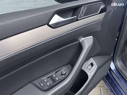 Volkswagen Passat 2017 - фото 11