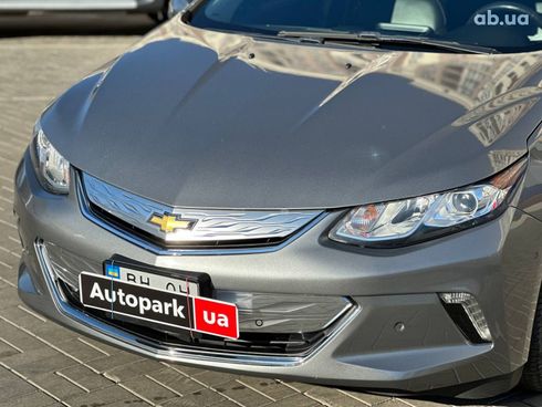 Chevrolet Volt 2018 серый - фото 3