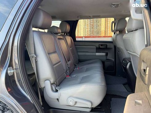 Toyota Sequoia 2014 - фото 9