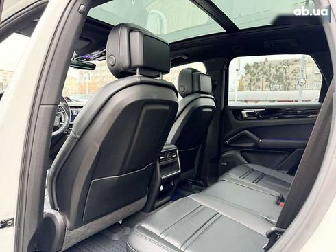 Porsche Cayenne 2018 - фото 29