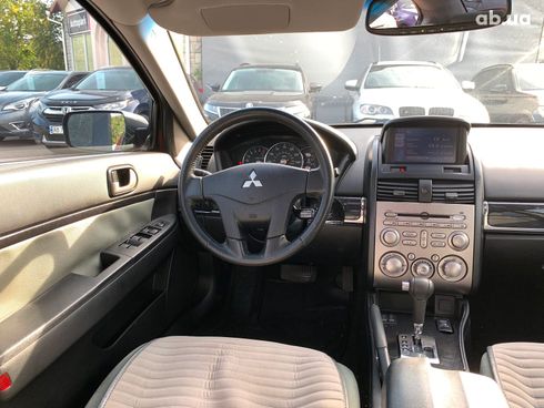 Mitsubishi Galant 2012 красный - фото 28