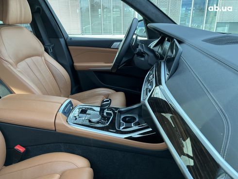 BMW X7 2020 - фото 11