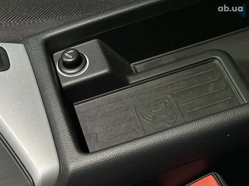 Audi A4 2017 - фото 26