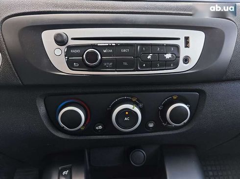 Renault Scenic 2012 - фото 21