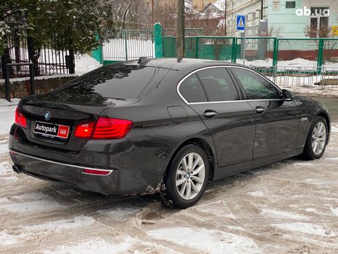 BMW 5 серия 2013 коричневый - фото 81