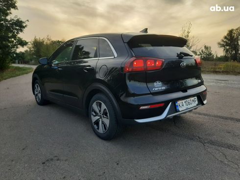 Kia Niro Hybrid 2017 черный - фото 10