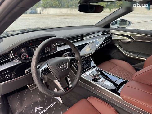 Audi S8 2024 - фото 16