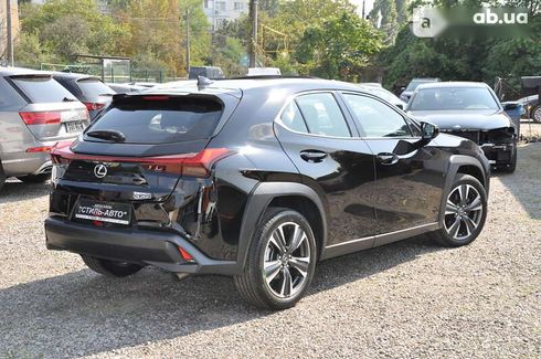 Lexus UX 2019 - фото 4