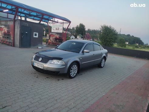 Volkswagen Passat 2003 серый - фото 8