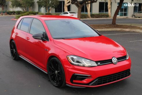 Volkswagen Golf 2019 красный - фото 3