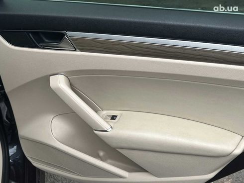 Volkswagen Passat 2018 черный - фото 28