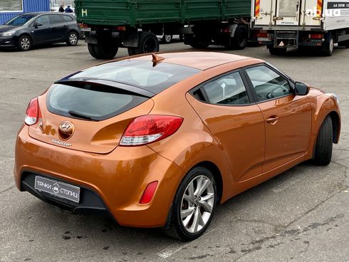 Hyundai Veloster 2016 коричневый - фото 4