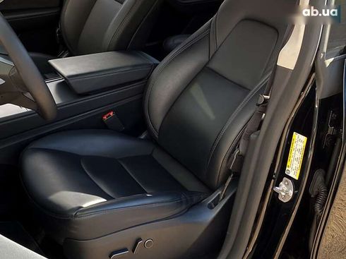 Tesla Model Y 2023 - фото 12