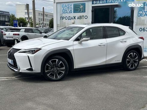 Lexus UX 2019 - фото 8