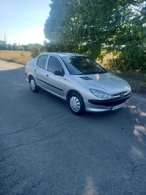 Peugeot 206 2007 серебристый - фото 5