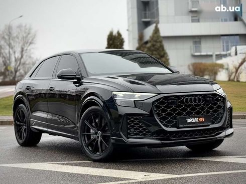 Audi RS Q8 2024 - фото 11