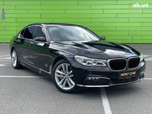 BMW 7 серия 2017 - фото 2