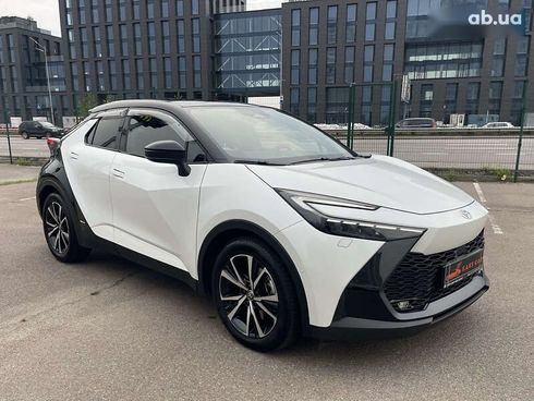 Toyota C-HR 2024 - фото 11