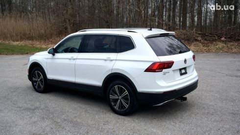 Volkswagen Tiguan 2019 белый - фото 4