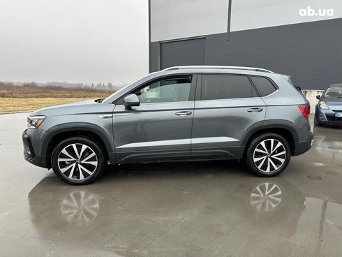 Volkswagen Taos 2022 серый - фото 3