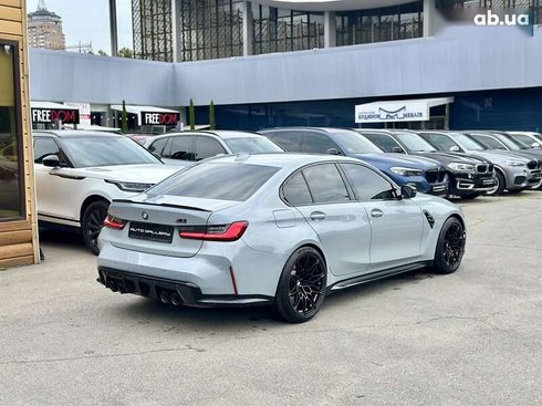BMW M3 2021 - фото 11