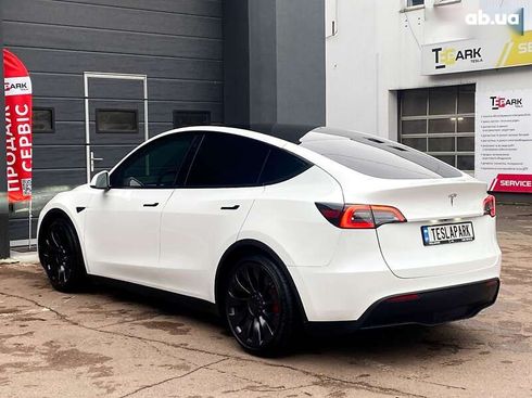 Tesla Model Y 2023 - фото 8