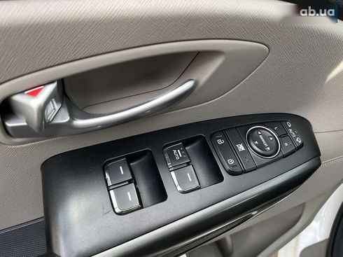Kia Sedona 2018 - фото 21