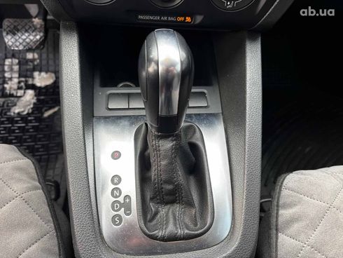 Volkswagen Jetta 2012 серый - фото 23