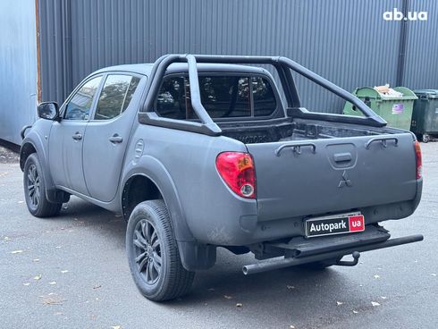 Mitsubishi l 200 2008 черный - фото 7