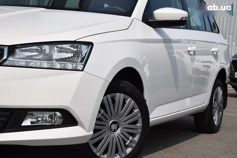 Skoda Fabia 2021 - фото 8